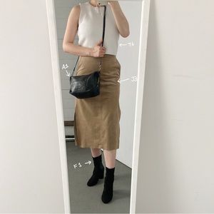 Club Monaco genuine leather crossbody bag purse A1